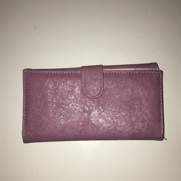 WALLET w multiple card slots from Maurices - Picture 2 of 8